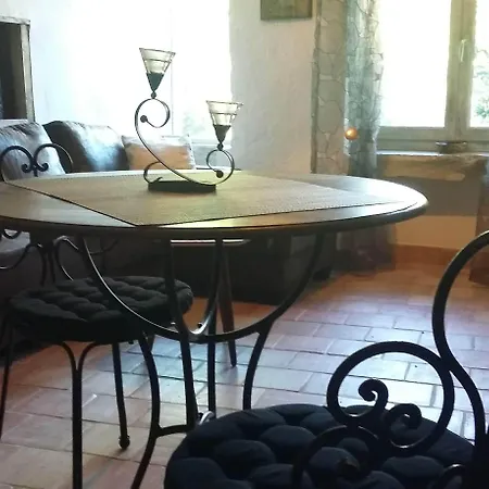 Domaine De La Fee-licite Gasthof Jullié